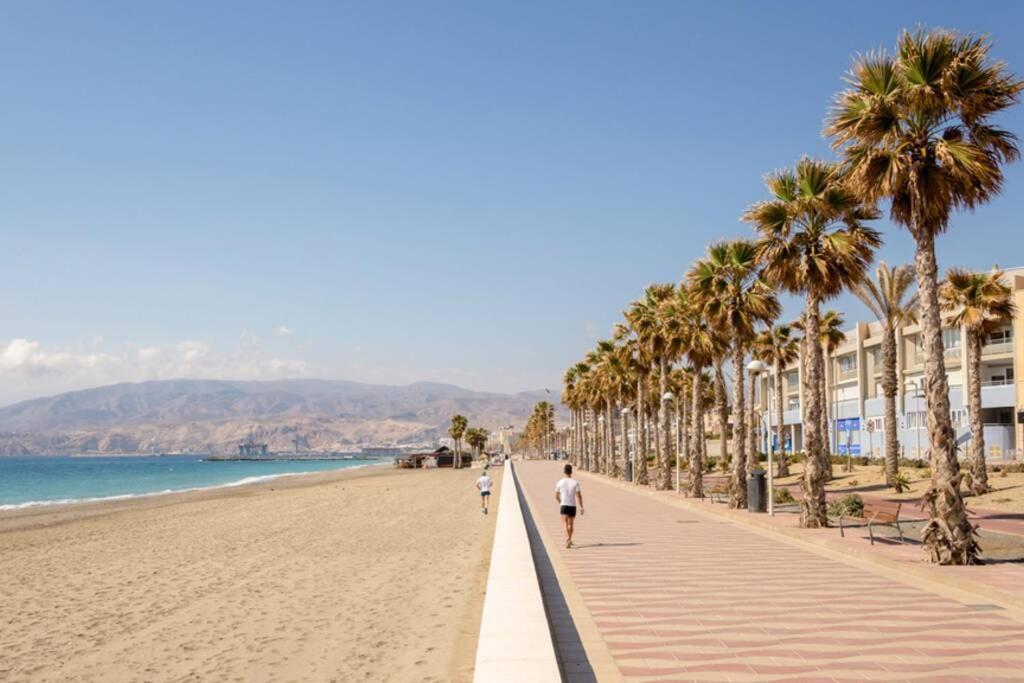 El Rinconcito Cubano En La Playa Apartamento Almería Exterior foto