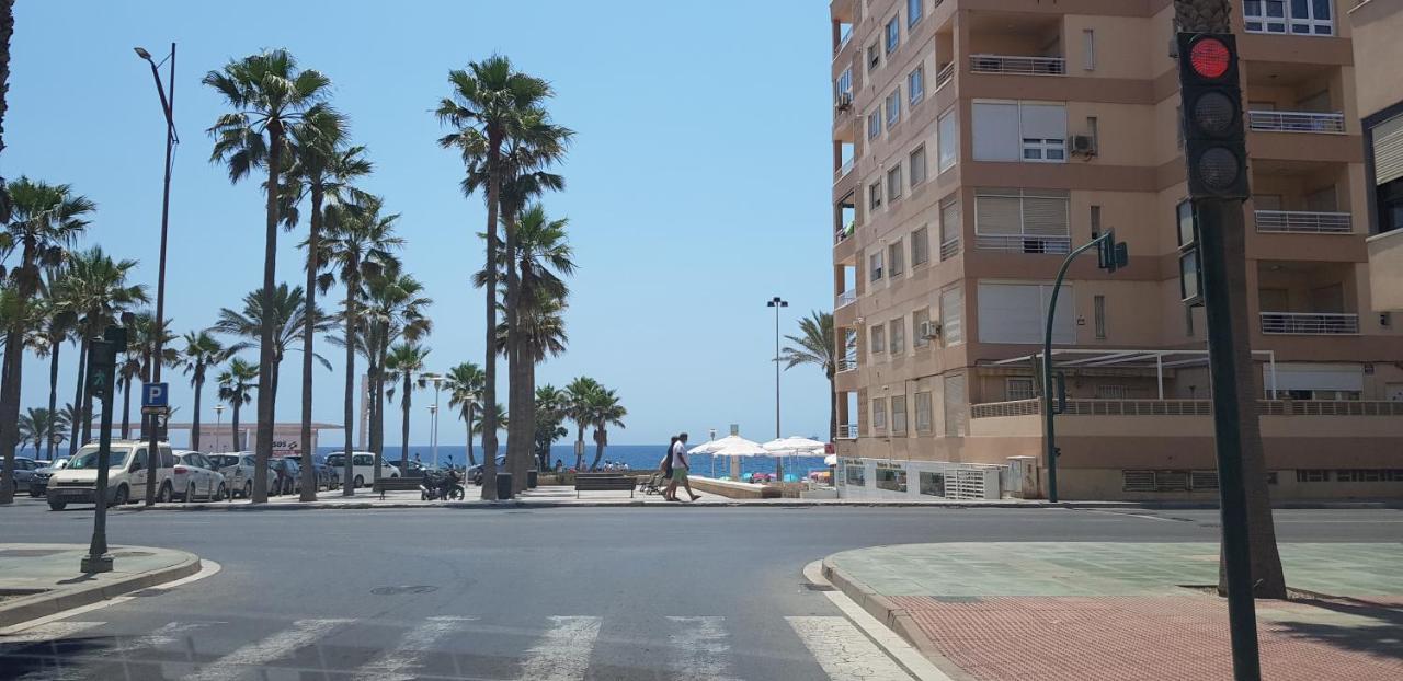 El Rinconcito Cubano En La Playa Apartamento Almería Exterior foto